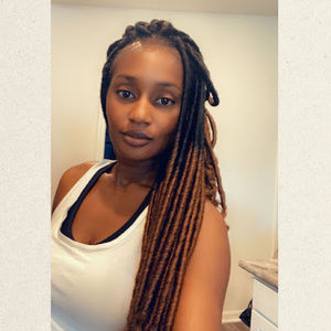 Meet your Posher, Monique